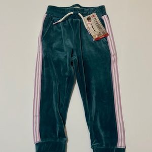 Levi’s velour jogger​​